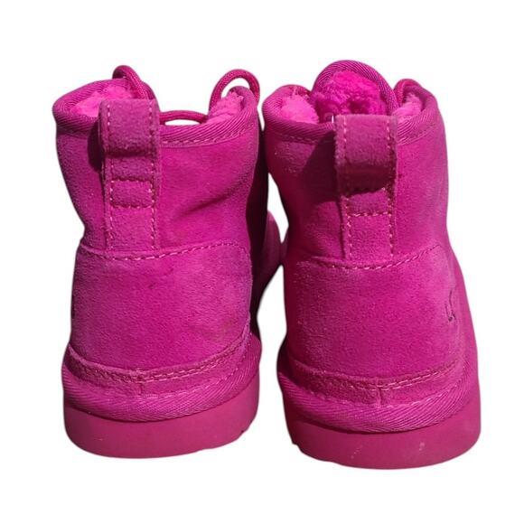 UGG Neumel Chukka Suede Boots Size 4 Pink GUC Dirty Toe & Ankle - Picture 3 of 8